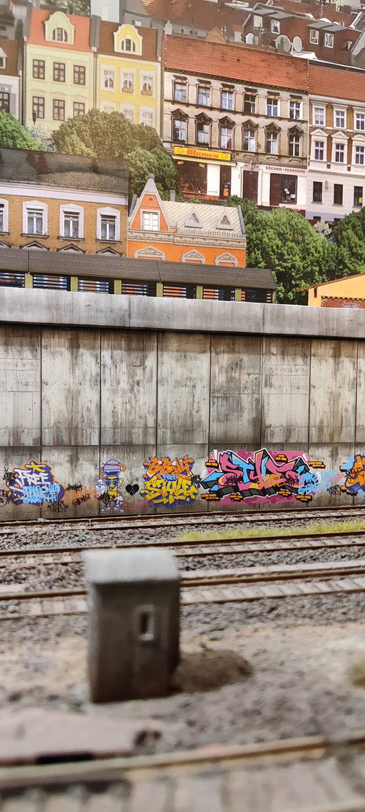 Dekorbögen Betonwand mit und ohne Graffitis Spur TT für Rampen und Wände
