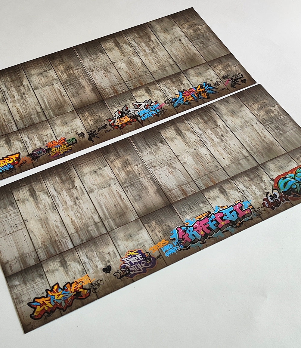 Dekorbögen gealterte Betonwand mit Graffiti Set 2 Spur H0 13,8cm x 29,7cm | FS-Modellbahn.de