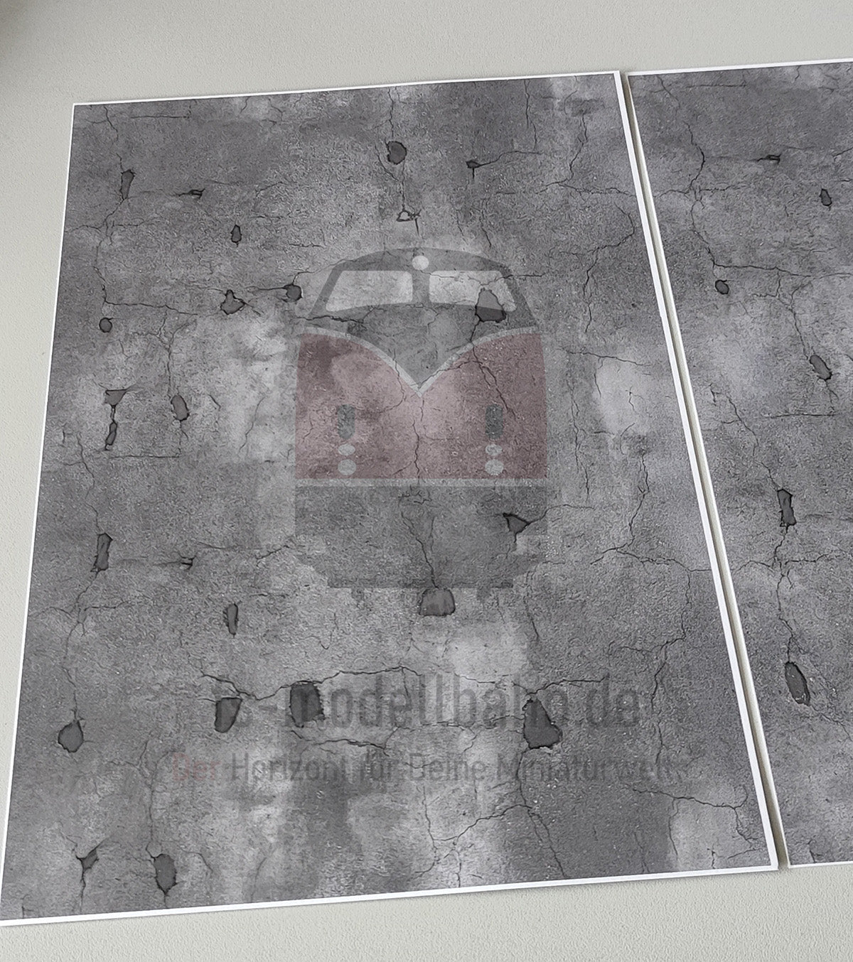 2er Set Dekorbögen dunkler Asphalt mit Rissen und Flickstellen in Spur H0 | DB00000133