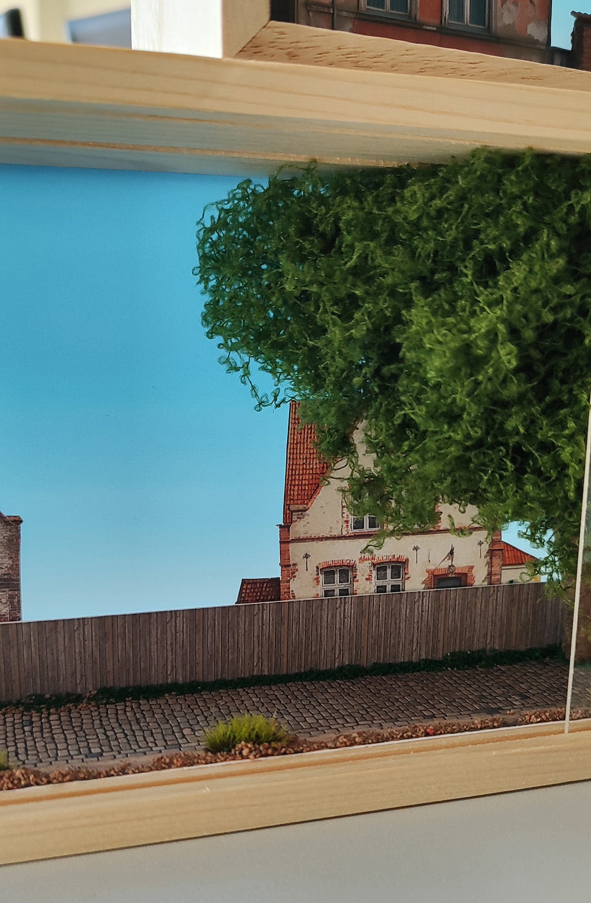 DioBox Diorama inkl. Landschaftszubehör und Hintergründen Spurweite H0 | DB00000128