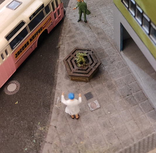 Schachtabdeckungen Kanaldeckel Gullis Bogen 2 in 1:87 Spur H0 selbstklebend | FS-Modellbahn.de