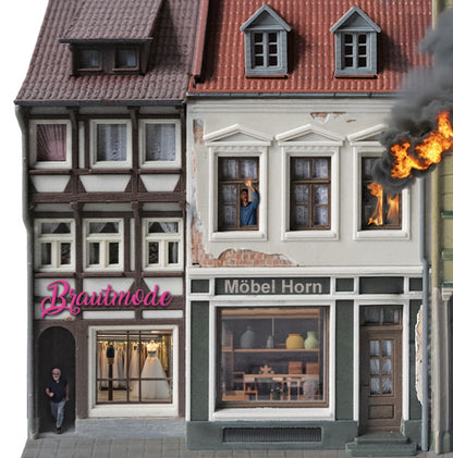 Modellbahnhintergrund Actionkulissen Gebäudebrand im Set für Spur H0 1zu87