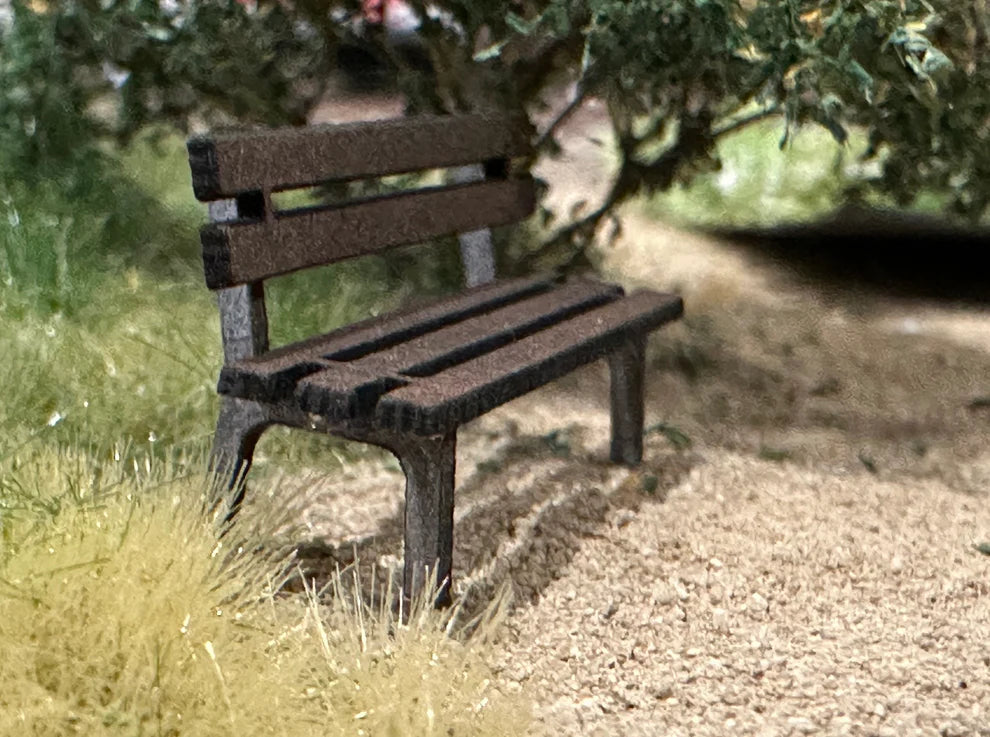 Wooden Park Benches 4 Pieces in Set in 1:87 H0 Gauge Laser Cut Kit | FS-Modellbahn.de