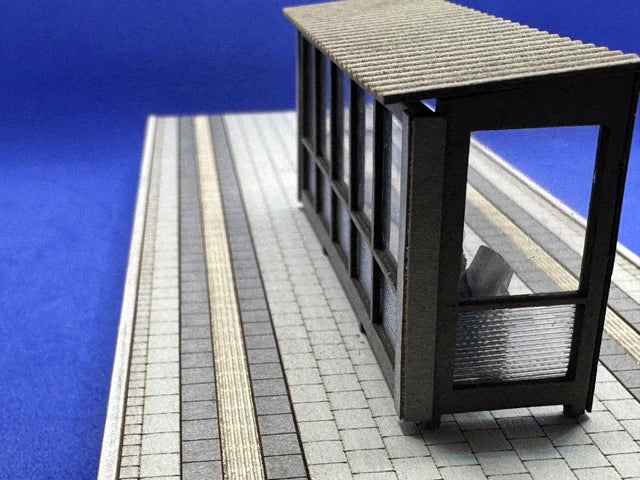 Bus Stop Shelter Epoch V to VI Kit in 1:87 H0 Gauge | FS-Modellbahn.de