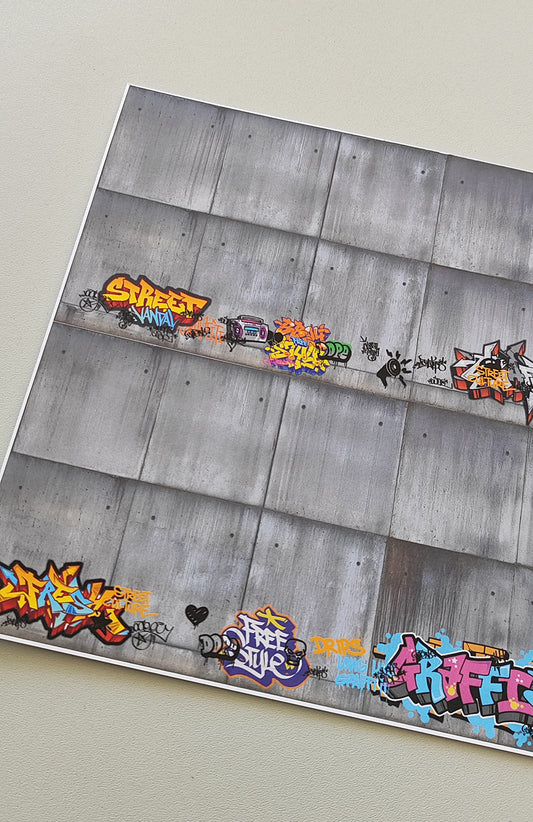 Dekorbögen moderne Betonwand mit Graffiti Spur H0 für Rampen und Wände